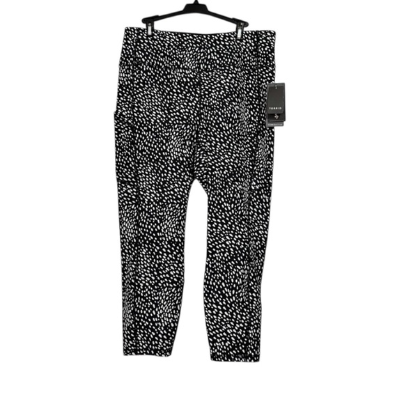 Torrid Active Wicking Crop Leggings Performance Core Reflective Dots NWT - Picture 2 of 10